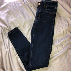 American Eagle dark wash skinny jeans